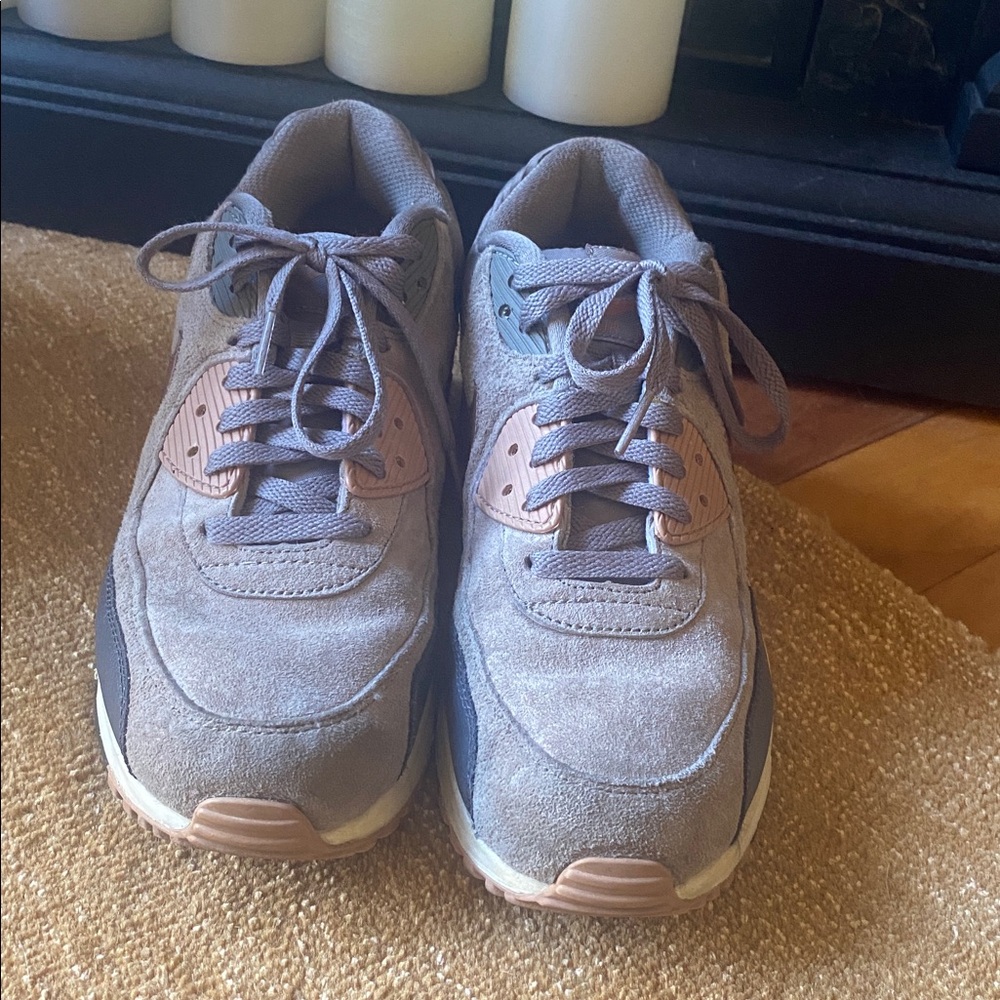 Nike Air Max Women's Sneakers - Black and Brown - Picture 6 of 6